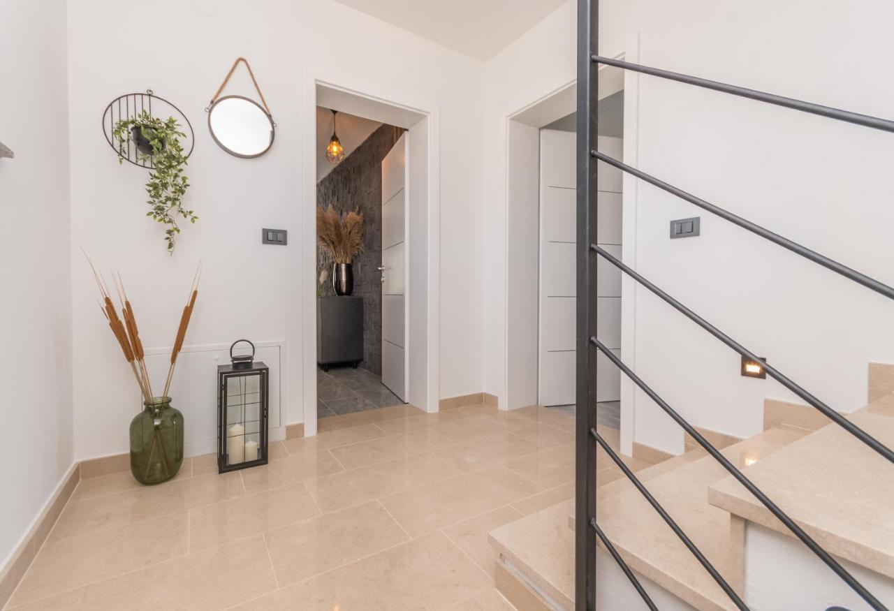 Marilu Luxury Apartments Драге Екстер'єр фото